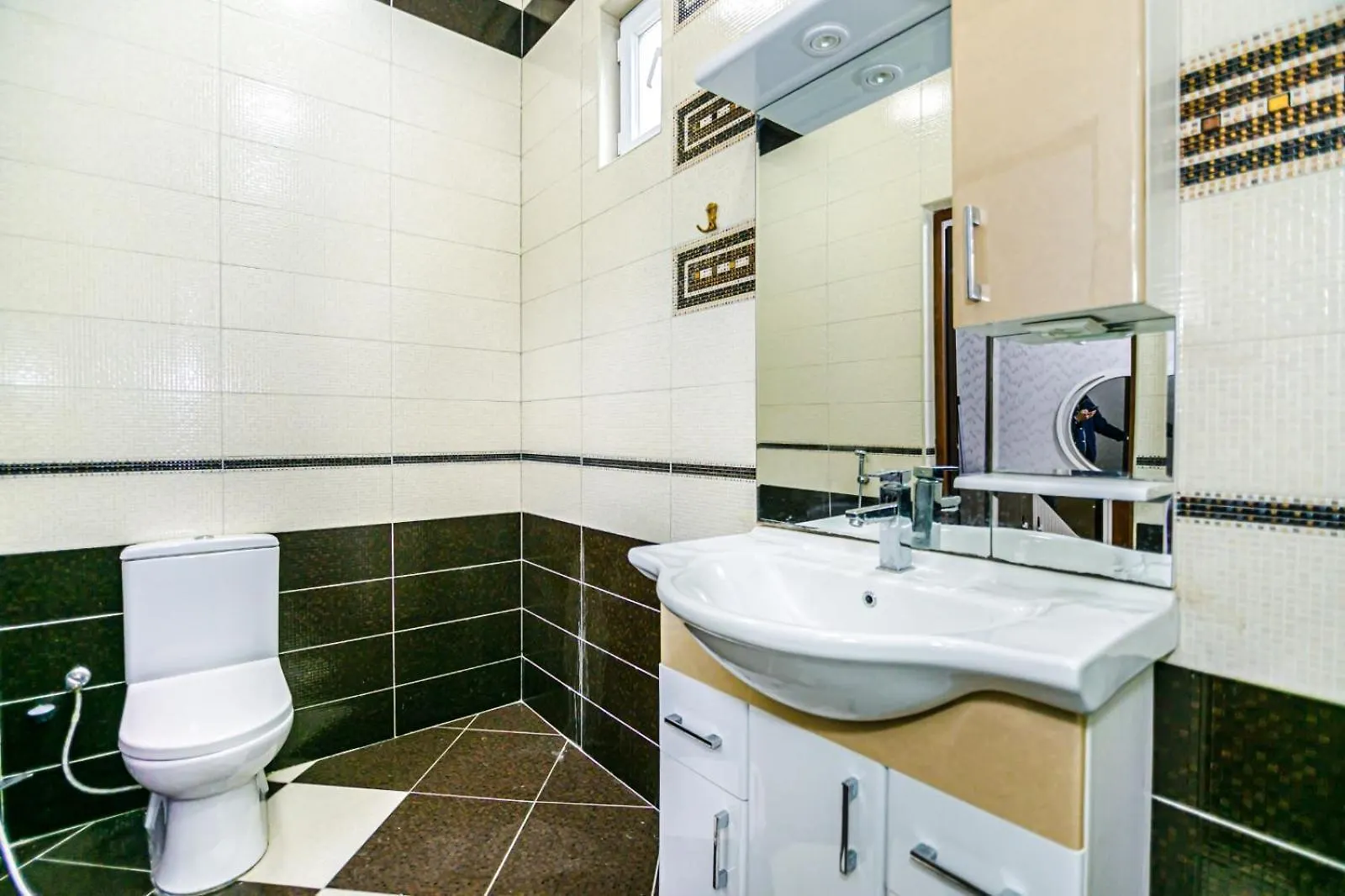 Apartment No 27 Baku