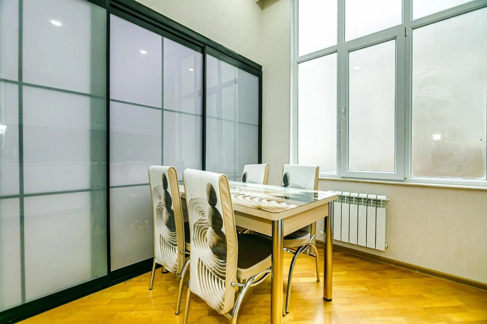 Apartment No 27 Baku
