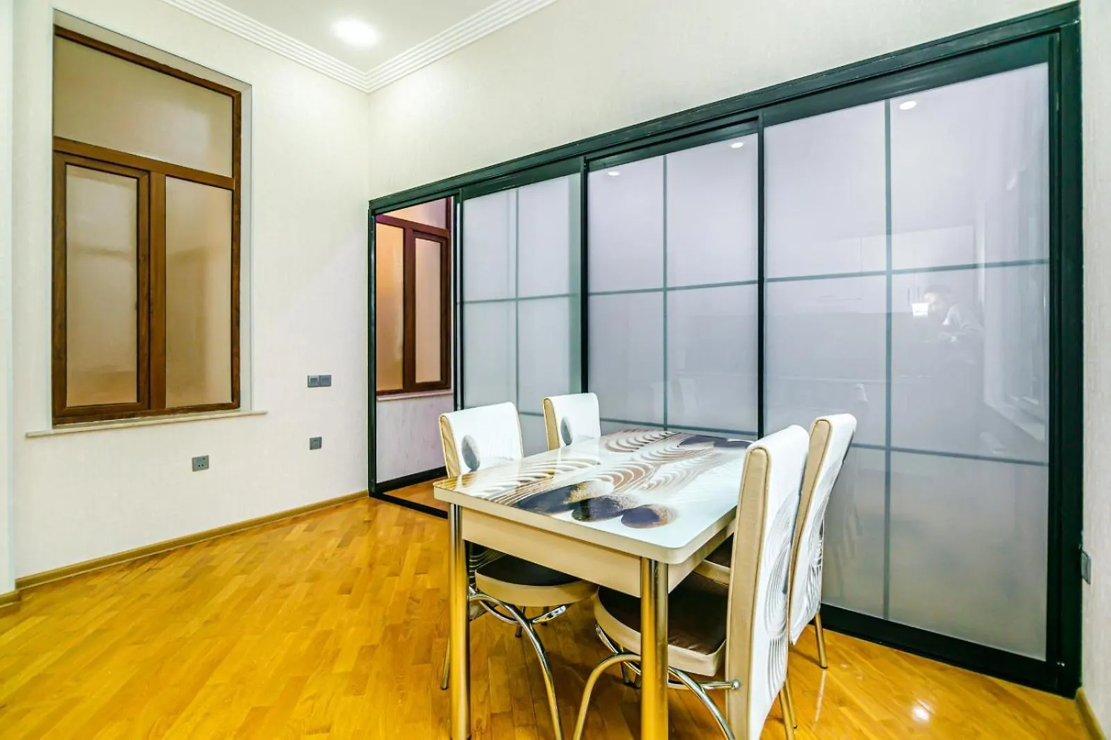 Apartment No 27 Baku